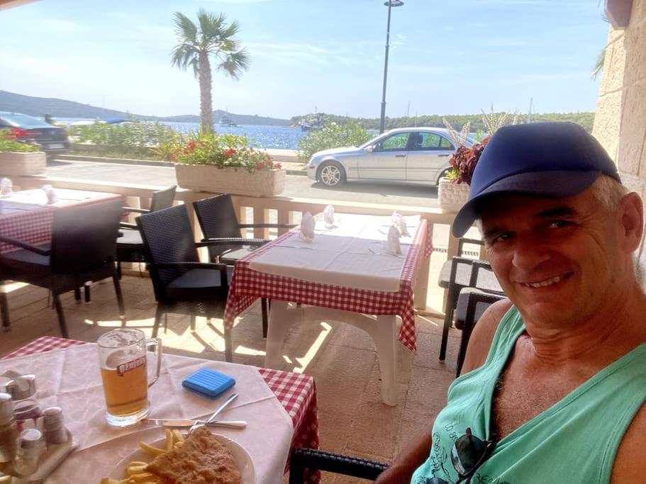 Beach & Old Town Rogoznica  Bagian luar foto